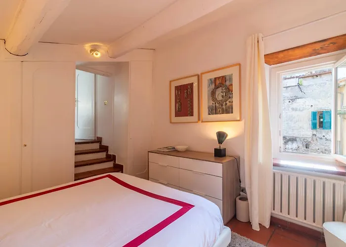 Campo De' Fiori Enchanting Attic