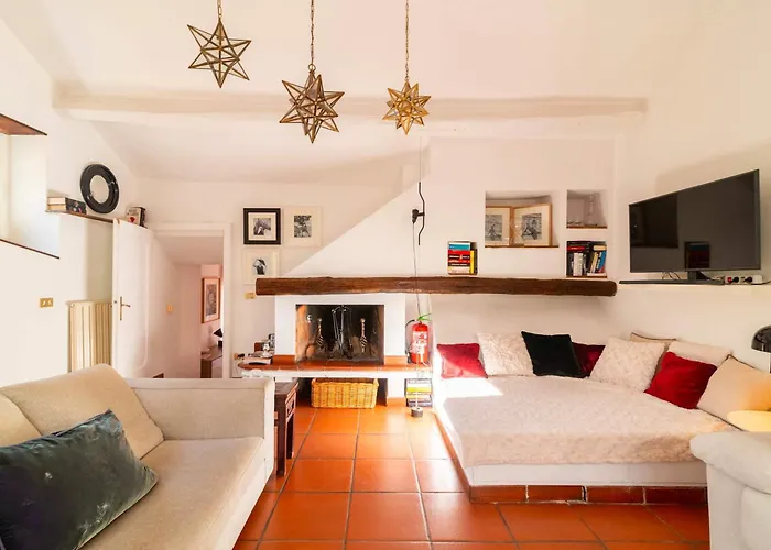 Campo De' Fiori Enchanting Attic Apartament *