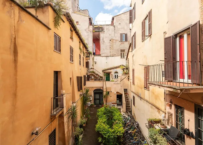Apartament Campo De' Fiori Enchanting Attic